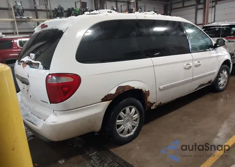 2006 Chrysler Town & Country Touring z USA, uszkodzony, nr VIN 2A4GP54L66R894316